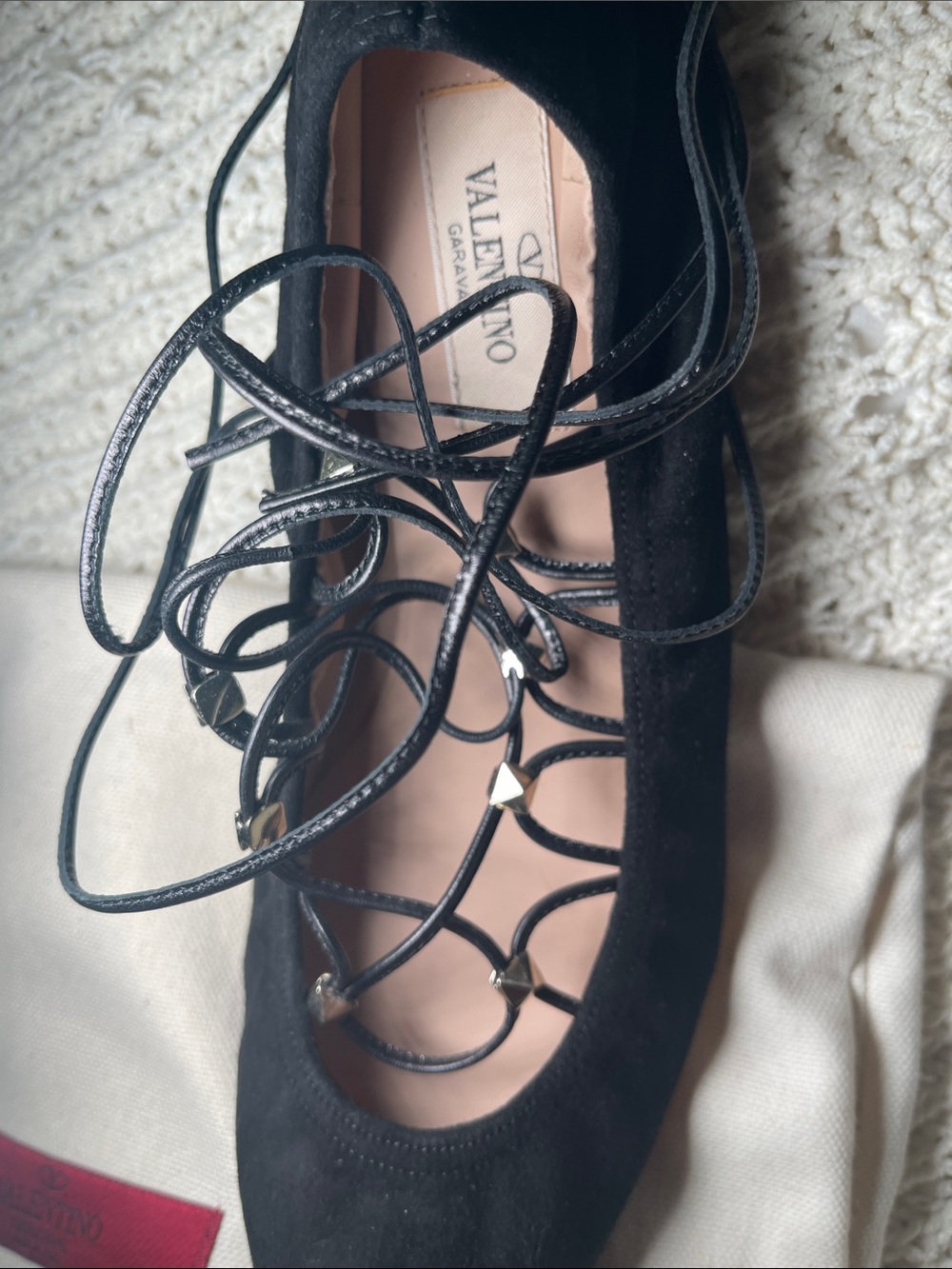 Valentino Black Lace-Up Pointed-Toe Flats with Strappy Detail - Picture 5 of 16